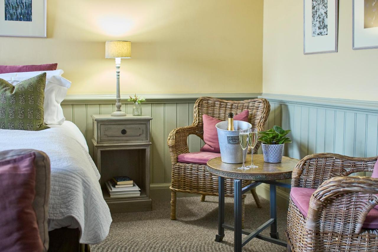 The Mistley Thorn Hotell Eksteriør bilde