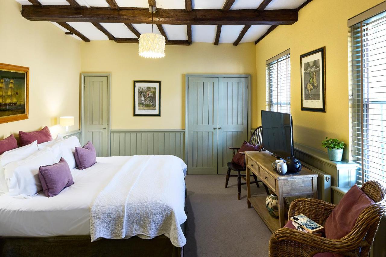 The Mistley Thorn Hotell Eksteriør bilde