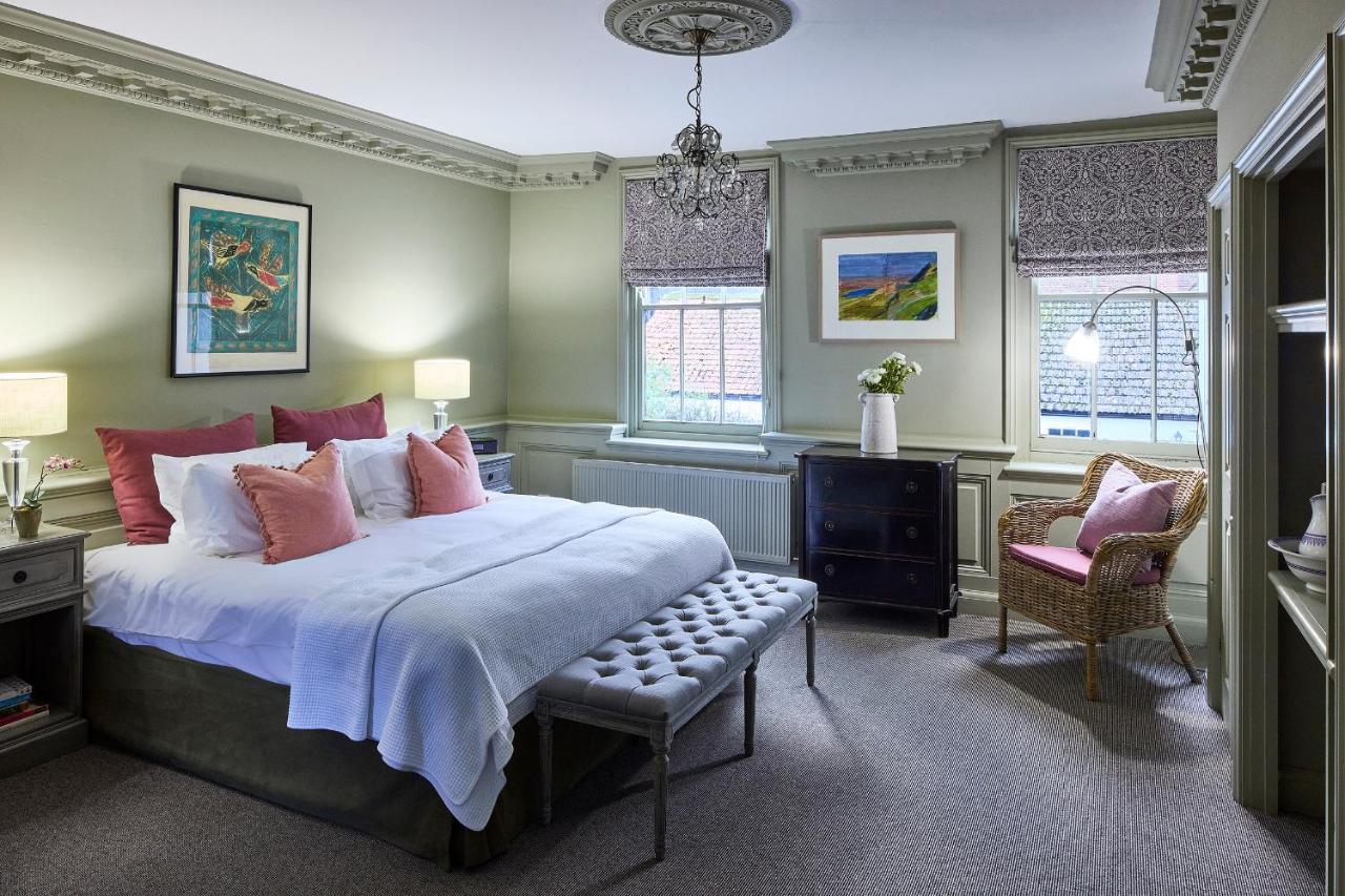 The Mistley Thorn Hotell Eksteriør bilde